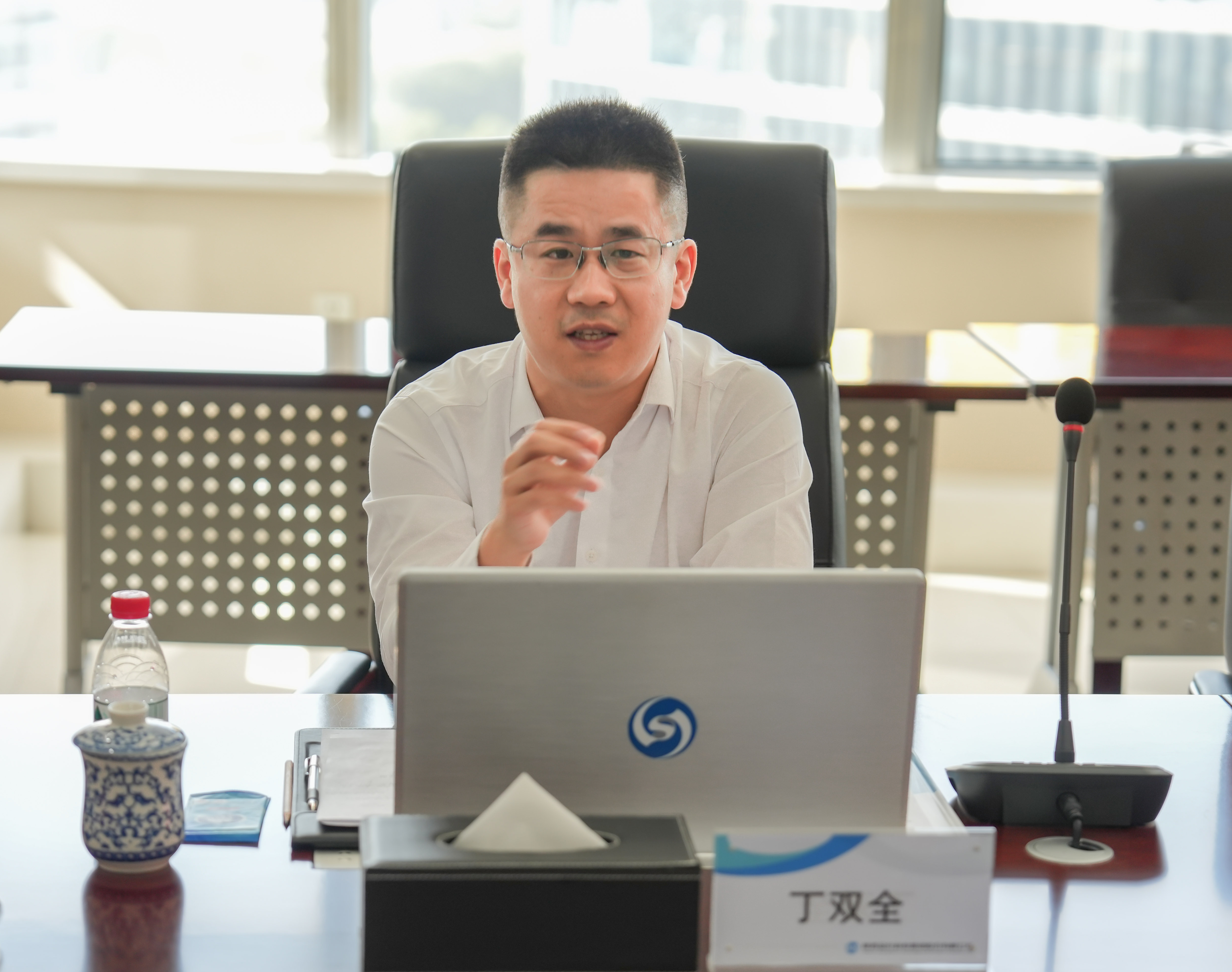 “古天乐太阳集团城灿灿 一路向阳”——当阳市委常委、副市长丁双全一行莅临集团公司考察交流